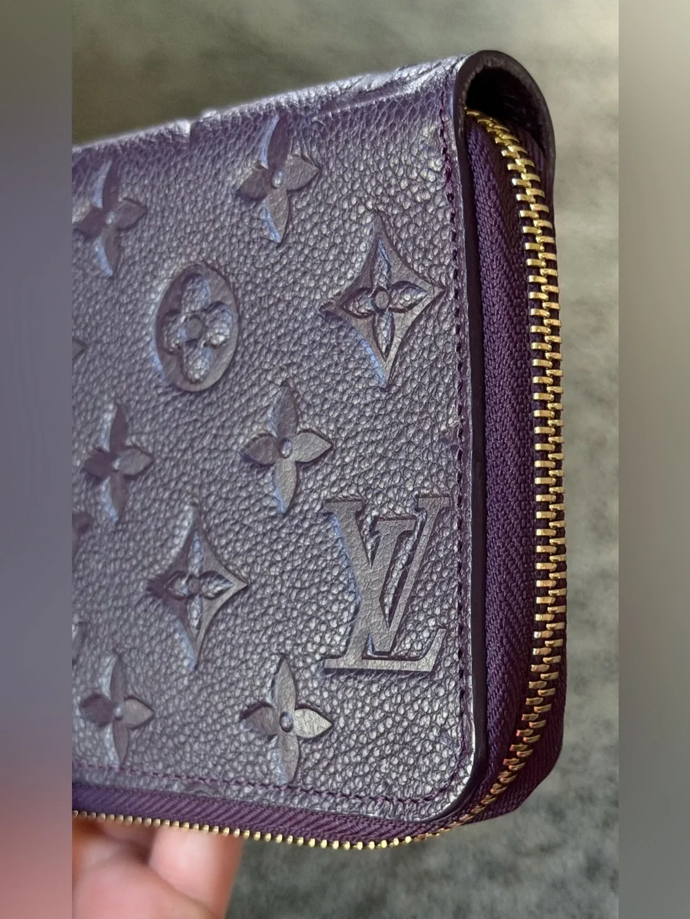Louis Vuitton large zippy Wallet in Monogram Empreinte leather